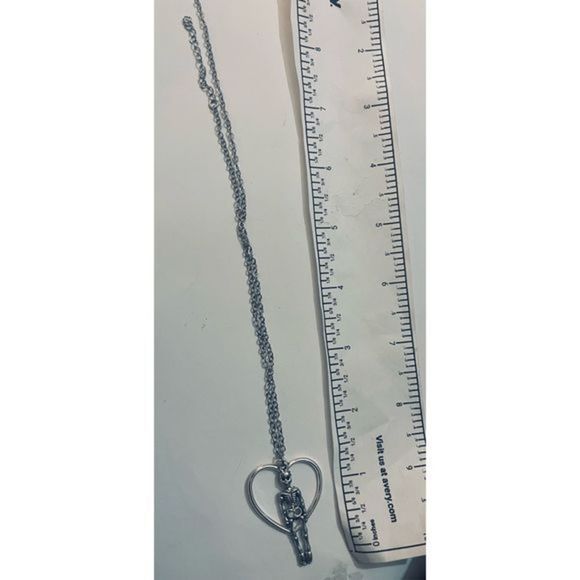 PRETTY GOTH SILVER SKELETON HEART NECKLACE - Picture 5 of 6